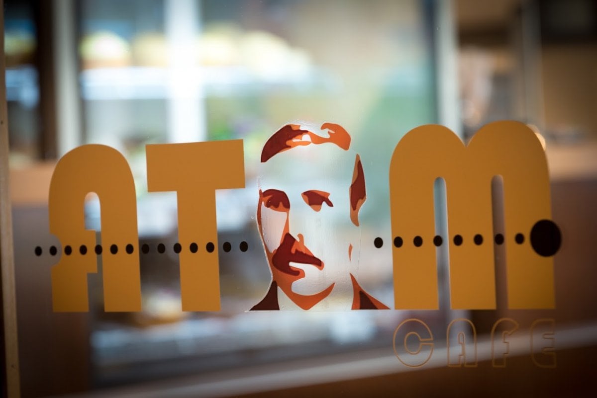 Atom Café 