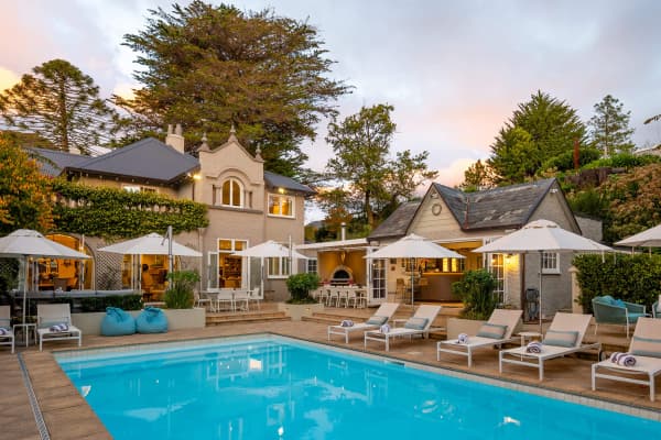 Pihopa Retreat is a peaceful luxury escape nestled in the heart of Nelson.