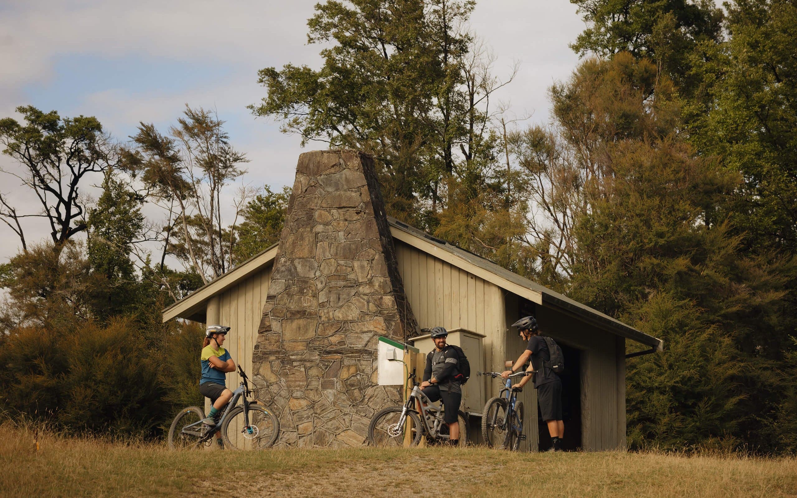 Coppermine Trail NZ Mountain Biker by Henry Jaine (25)
