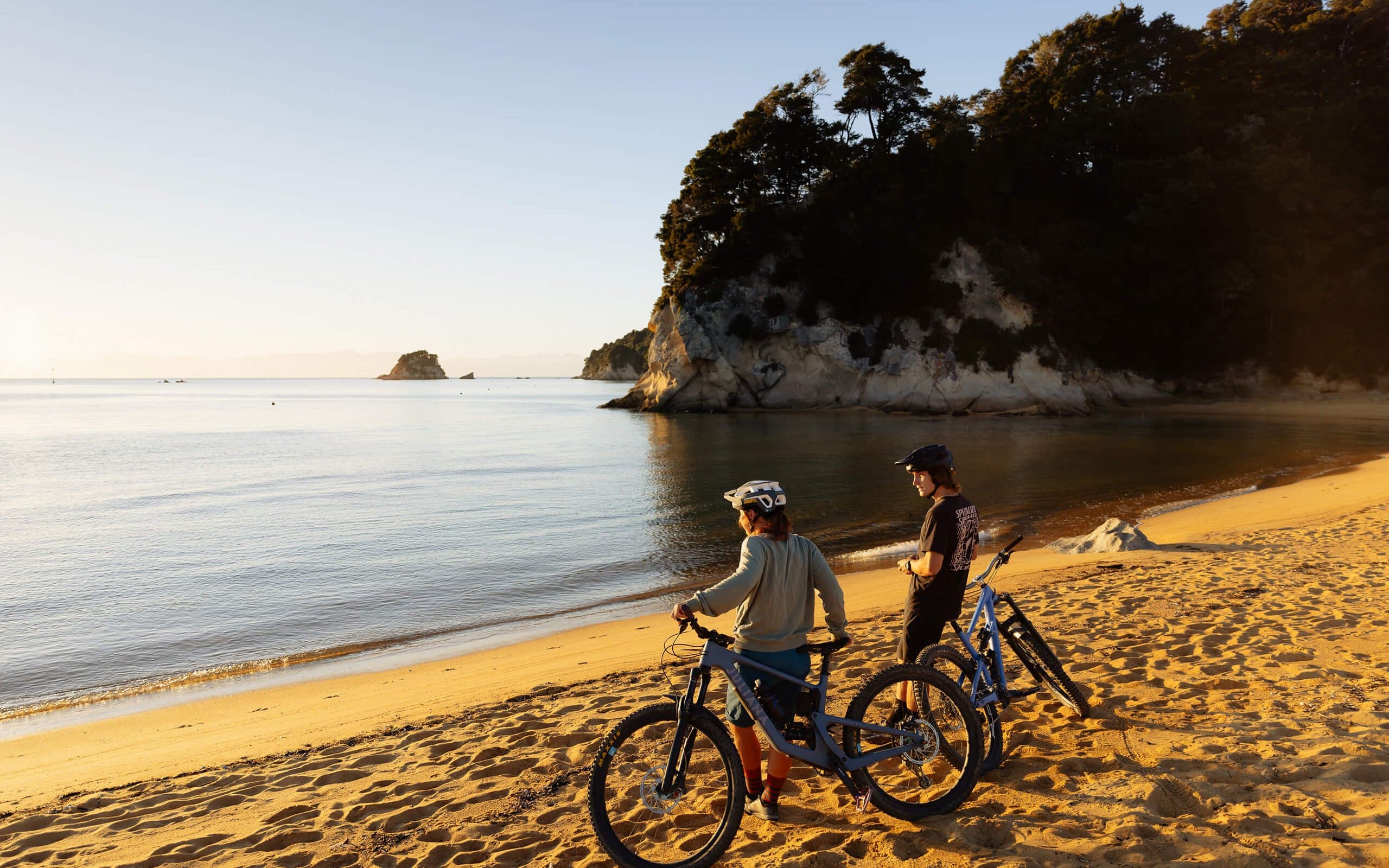 Mountain Biking Kaiteretere credit Henry Jaine 16