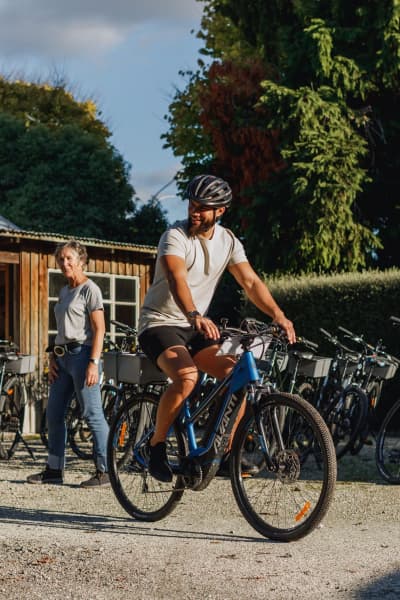Zero carbon couple bike Tasman Great Taste Trail