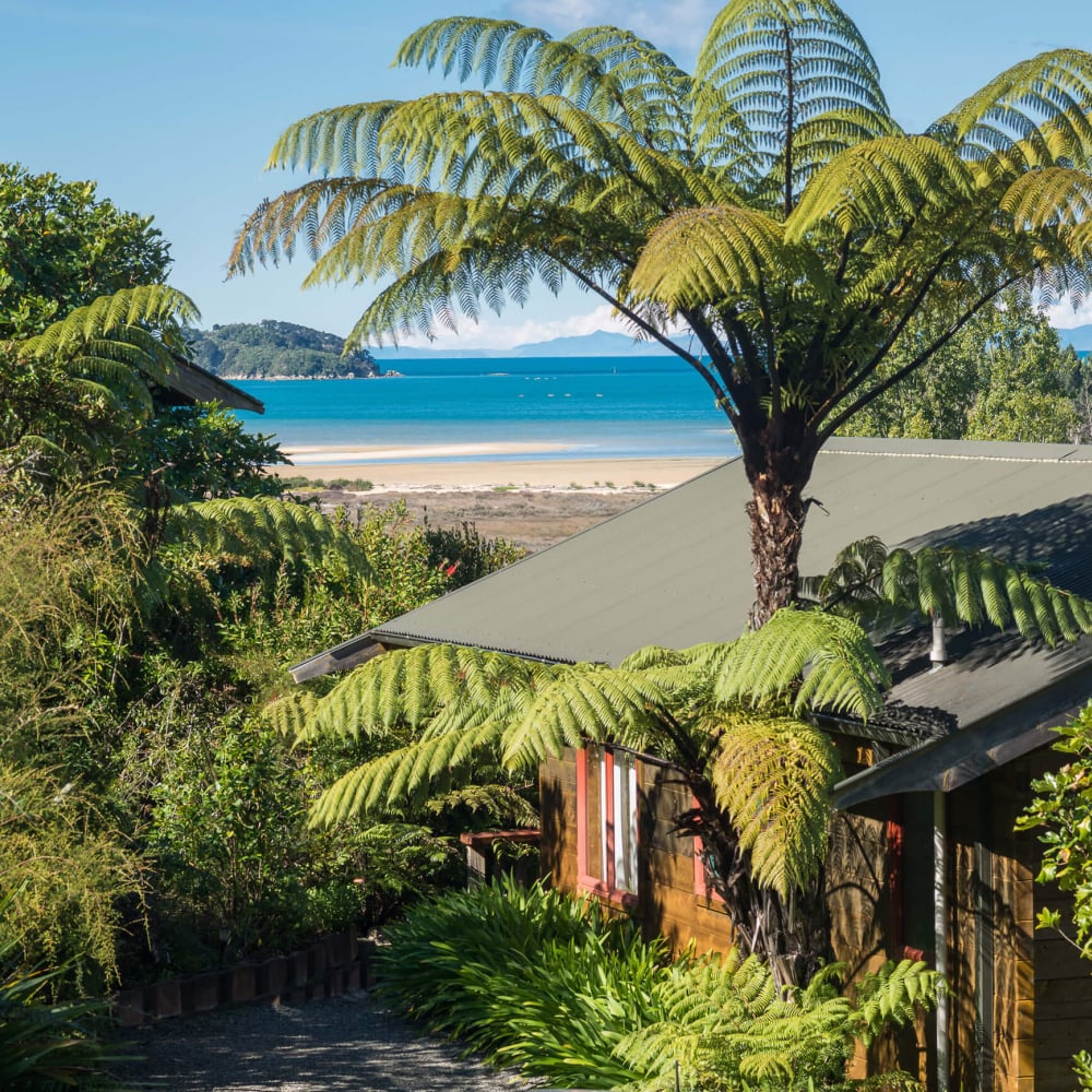 Abel Tasman Ocean View Chalets v2