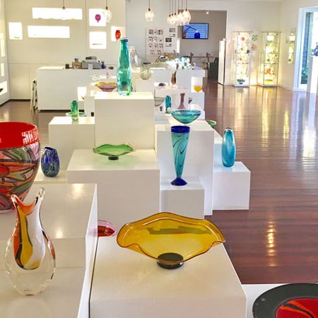 Höglund Art Glass Gallery showcases world-renowned glass art and contemporary pieces, crafted with flair right here in Nelson Tasman.