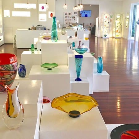 Höglund Art Glass Gallery showcases world-renowned glass art and contemporary pieces, crafted with flair right here in Nelson Tasman.
