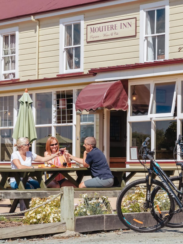 The Moutere Inn is the oldest pub in New Zealand.