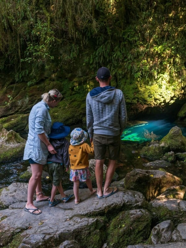 The Riuwaka Resurgence (Te Puna o Riuwaka) is recognised as wahi tapu (a sacred place) by the people of Te Ātiawa and Ngāti Rārua.