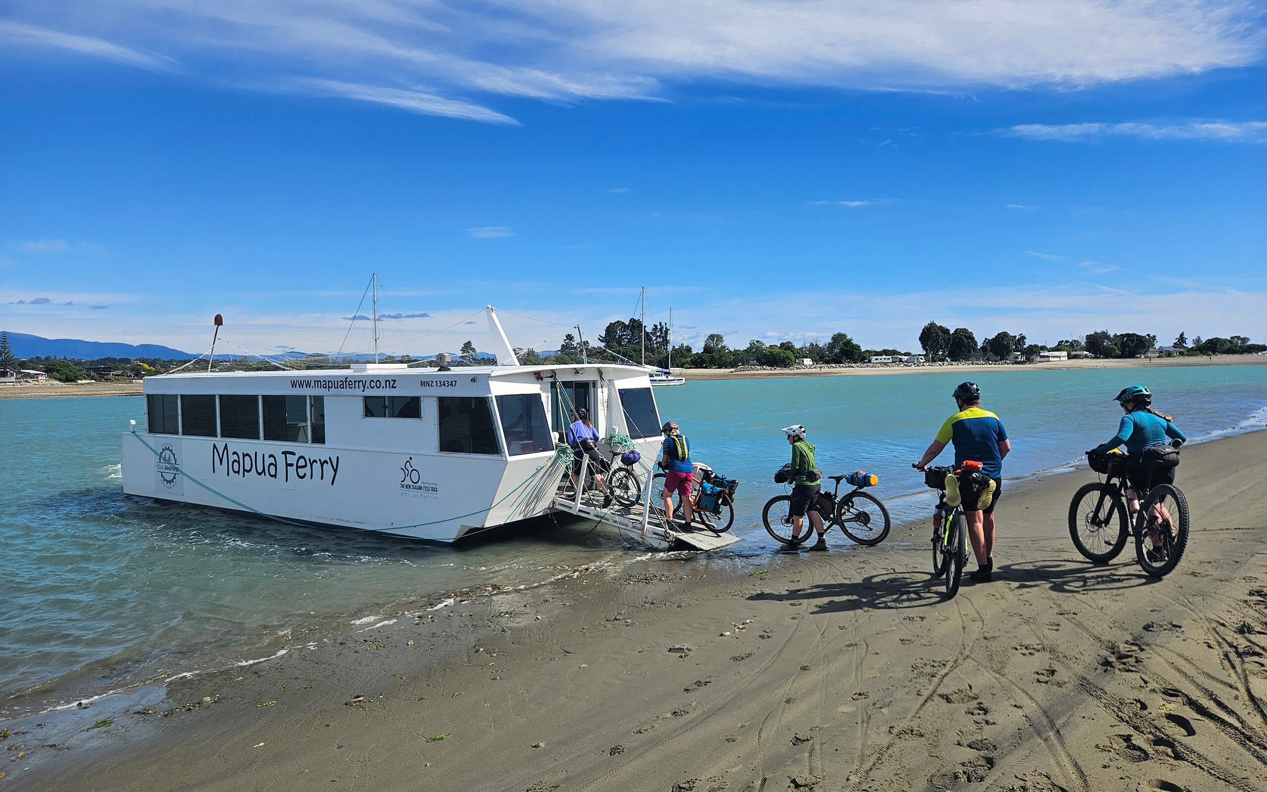 Singletrack Sisters boarding the Māpua ferry.