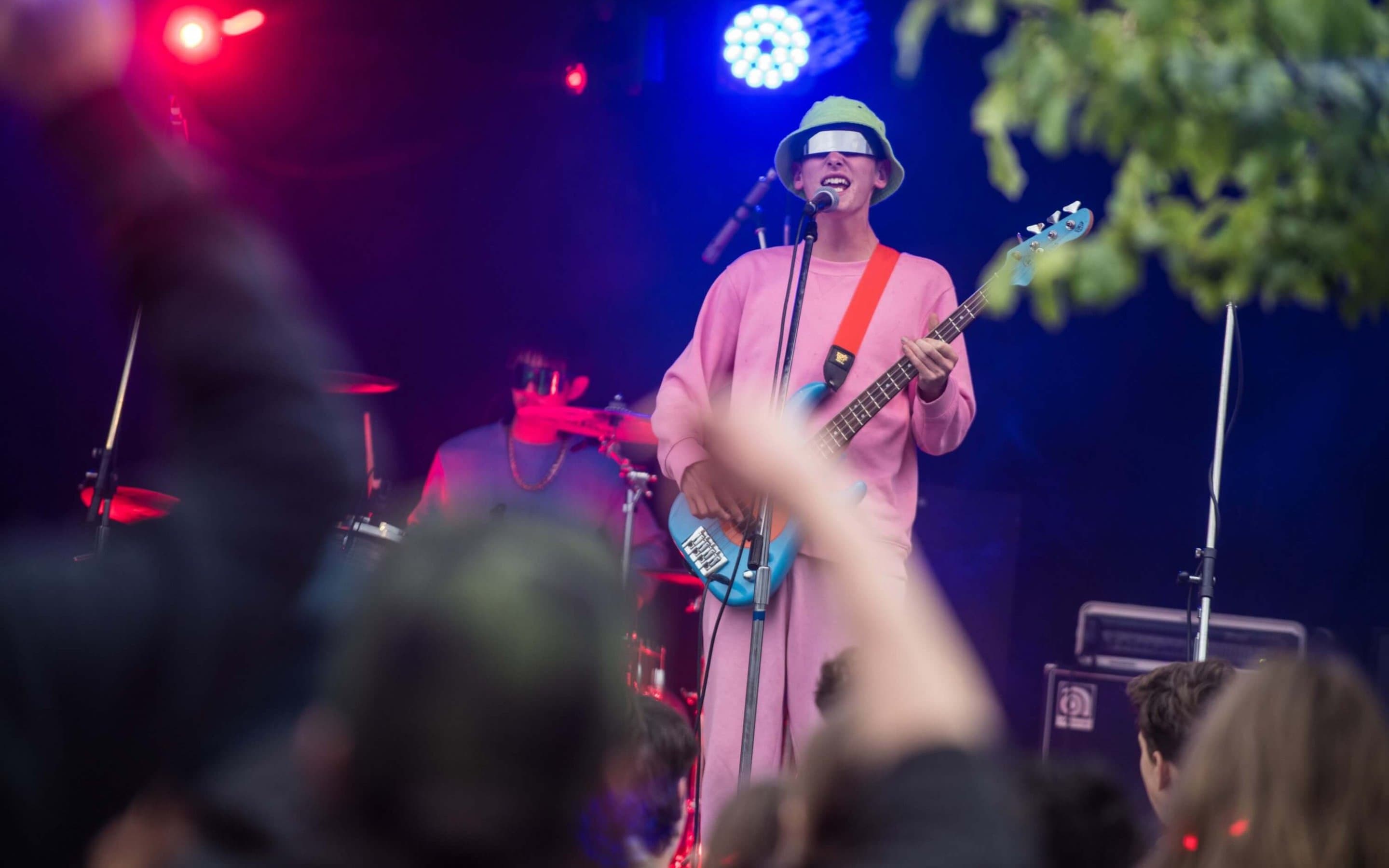 Credit Steve Hussey DSC 2593 (Custom)