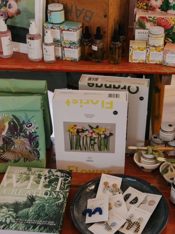 Red Art Gallery Cafe 6 credit Neat Places