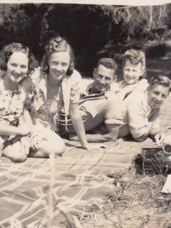 Tāhuna Beach Holiday Park in 1943