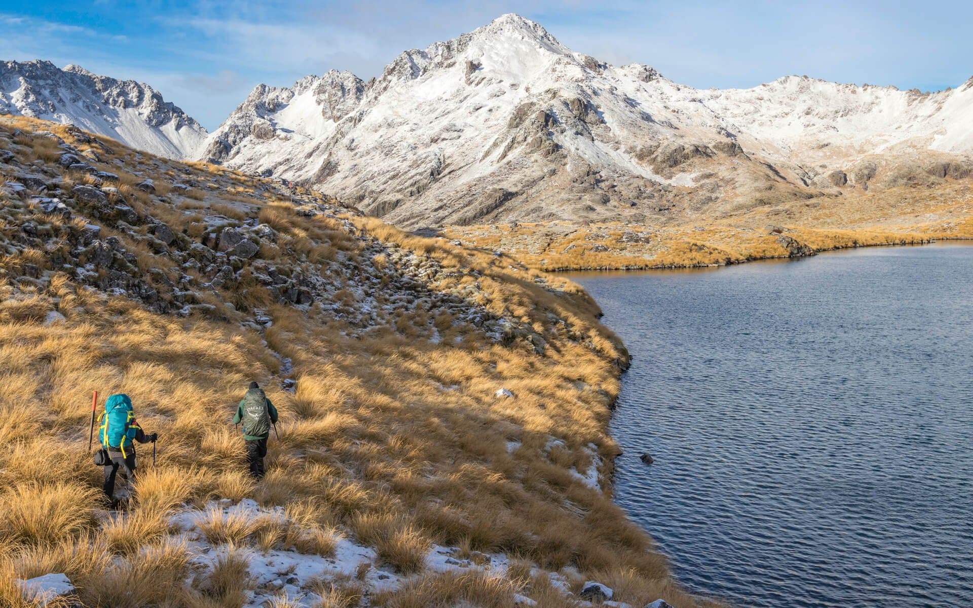 Hikers at Lake Angelus in Nelson Lakes National Park
