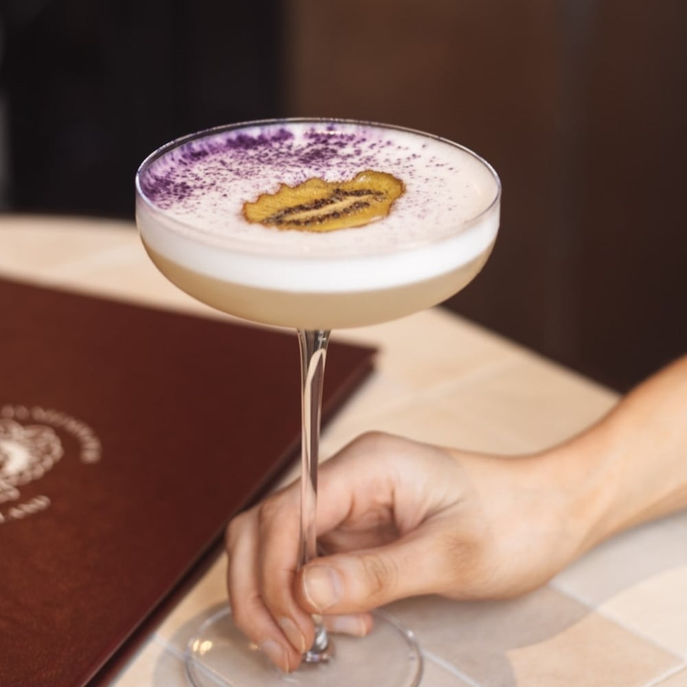 Fannys Pub in Nelson City cocktail