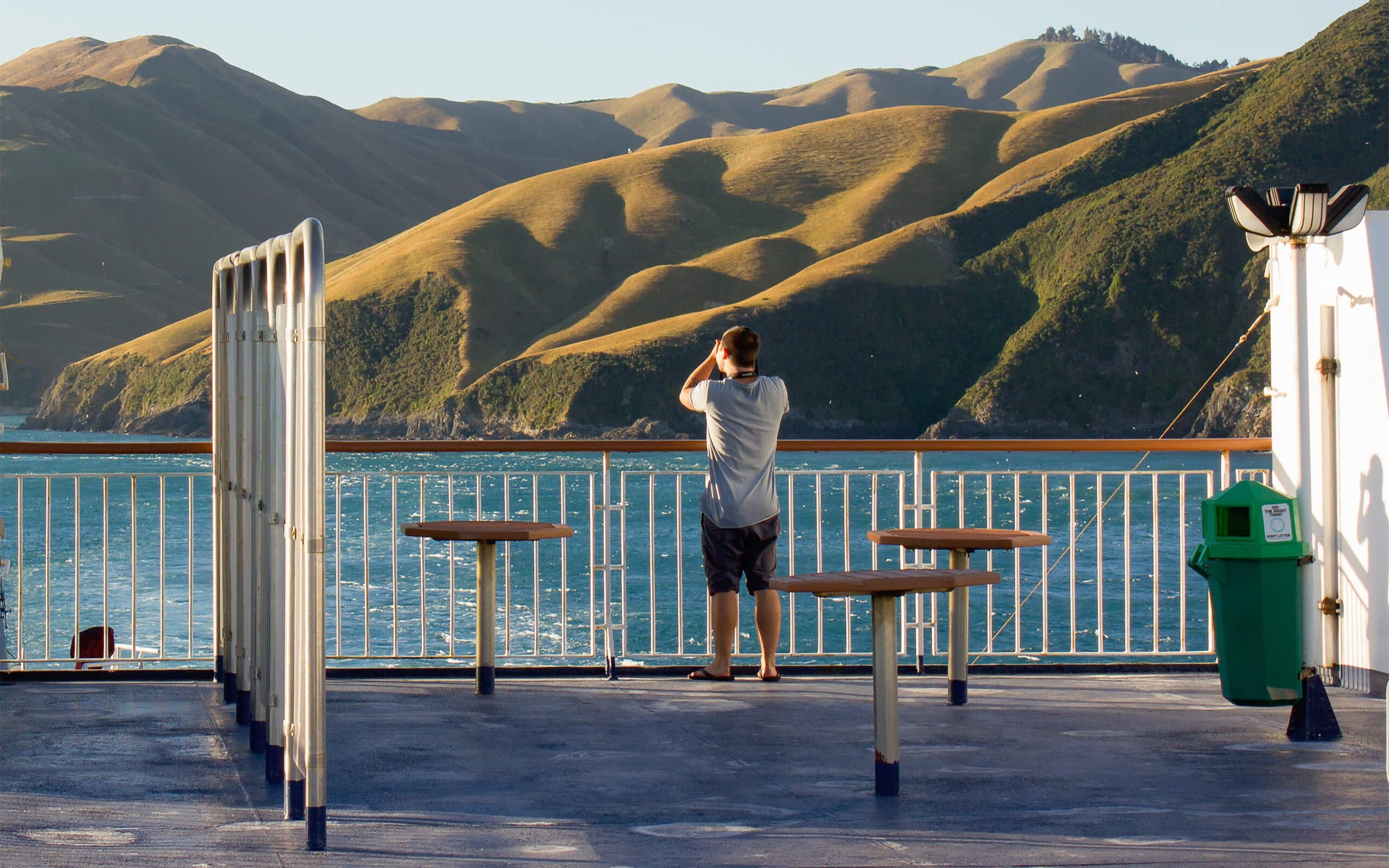184020 viewing deck scenery hills of marlborough interislander