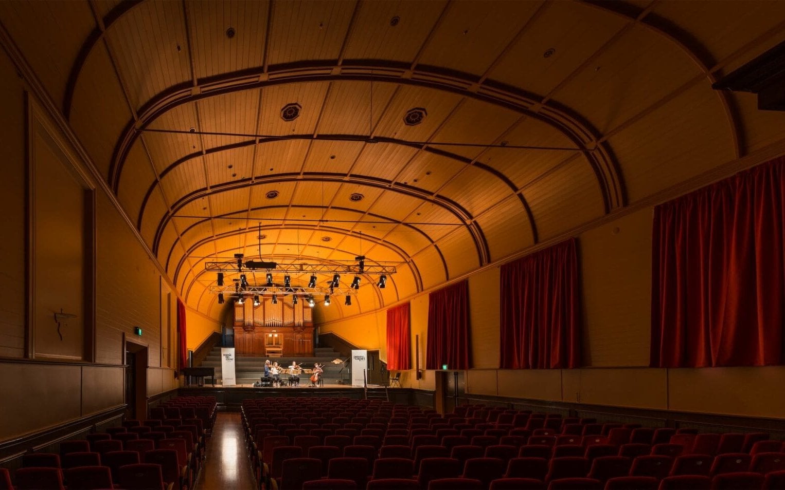 Auditorium venue OWP1821 Pano opt 1536x954