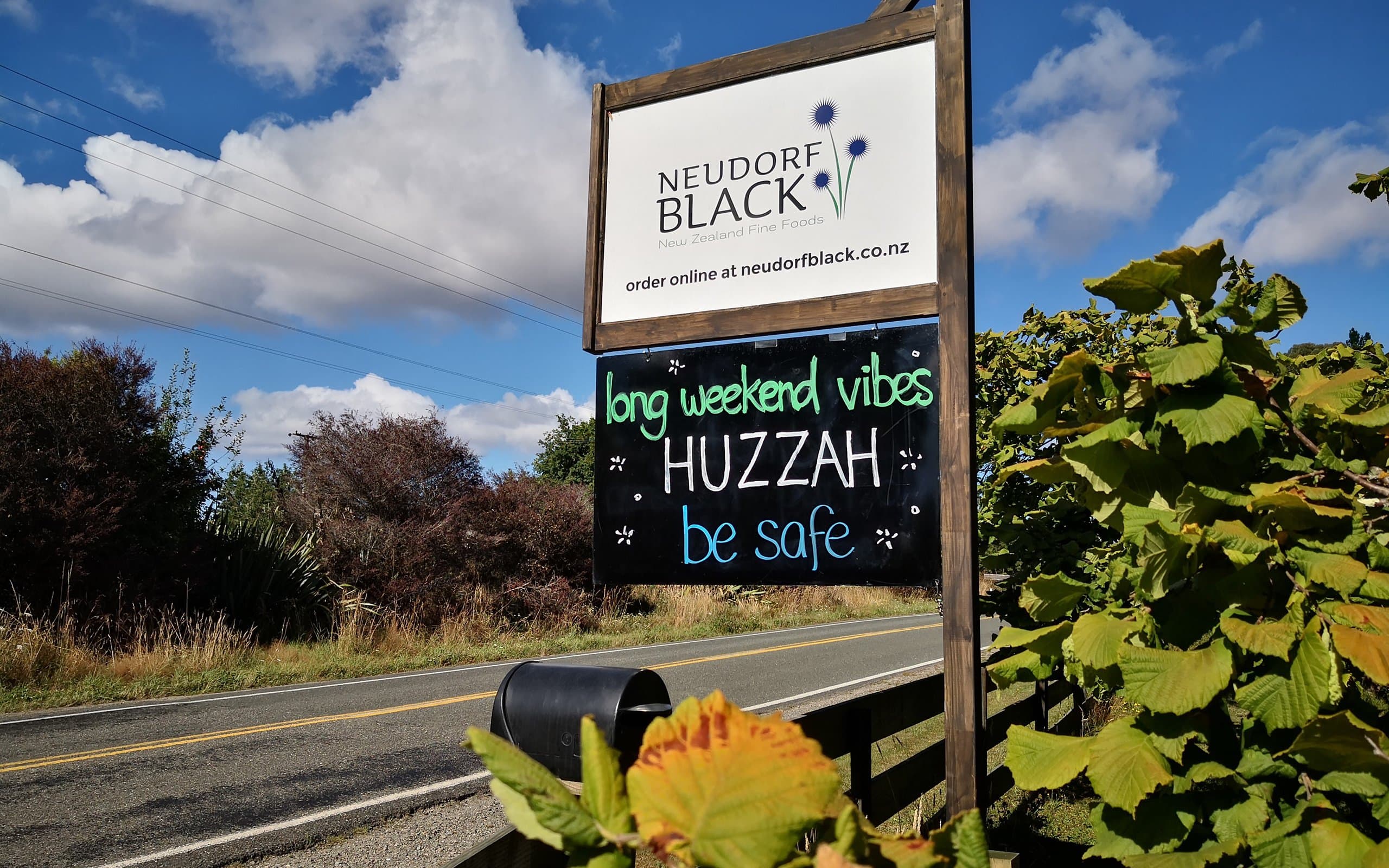 Neudorf Black Moutere Artisans long weekend vibes Tinaku blackboard