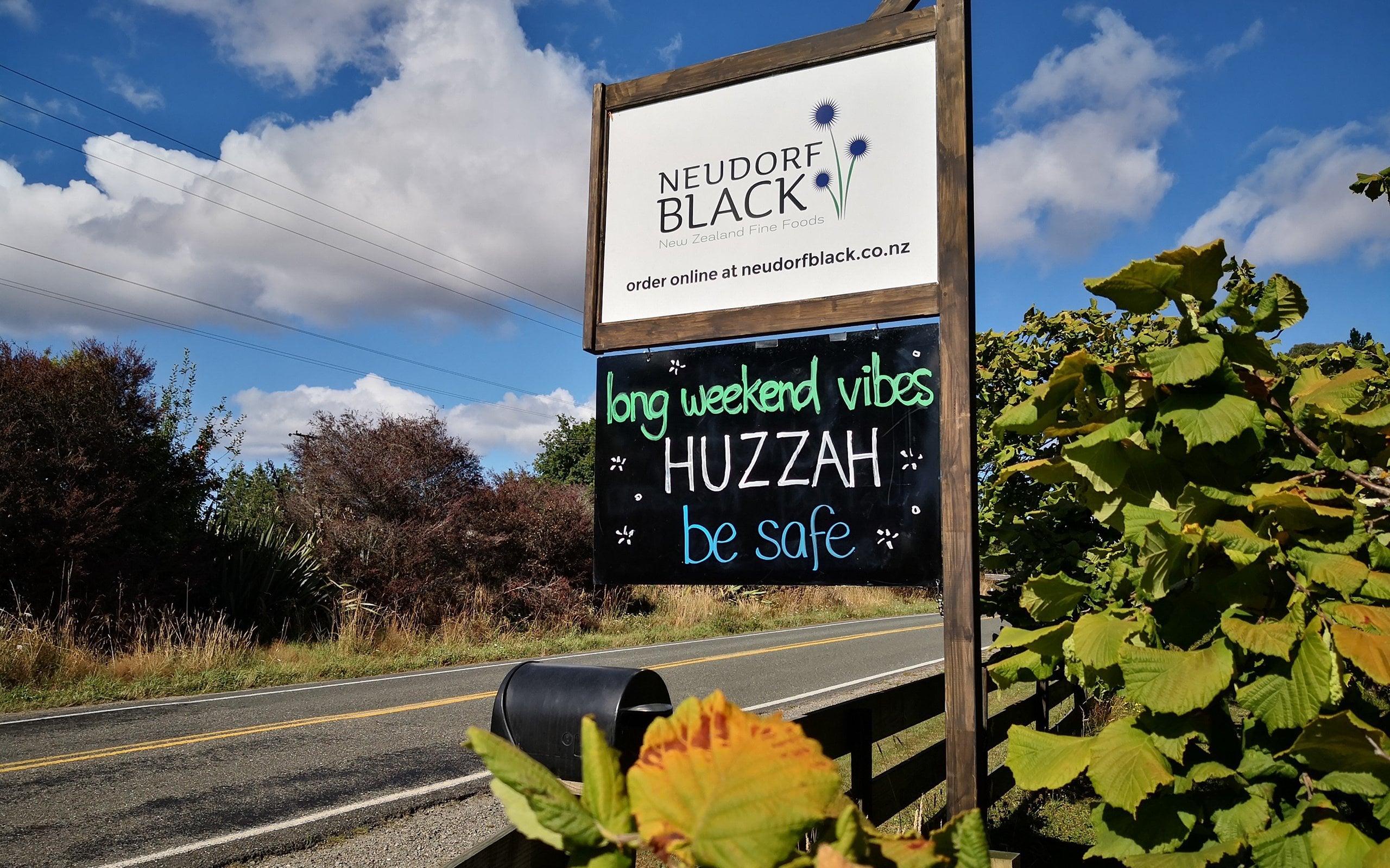 Neudorf Black Moutere Artisans long weekend vibes Tinaku blackboard