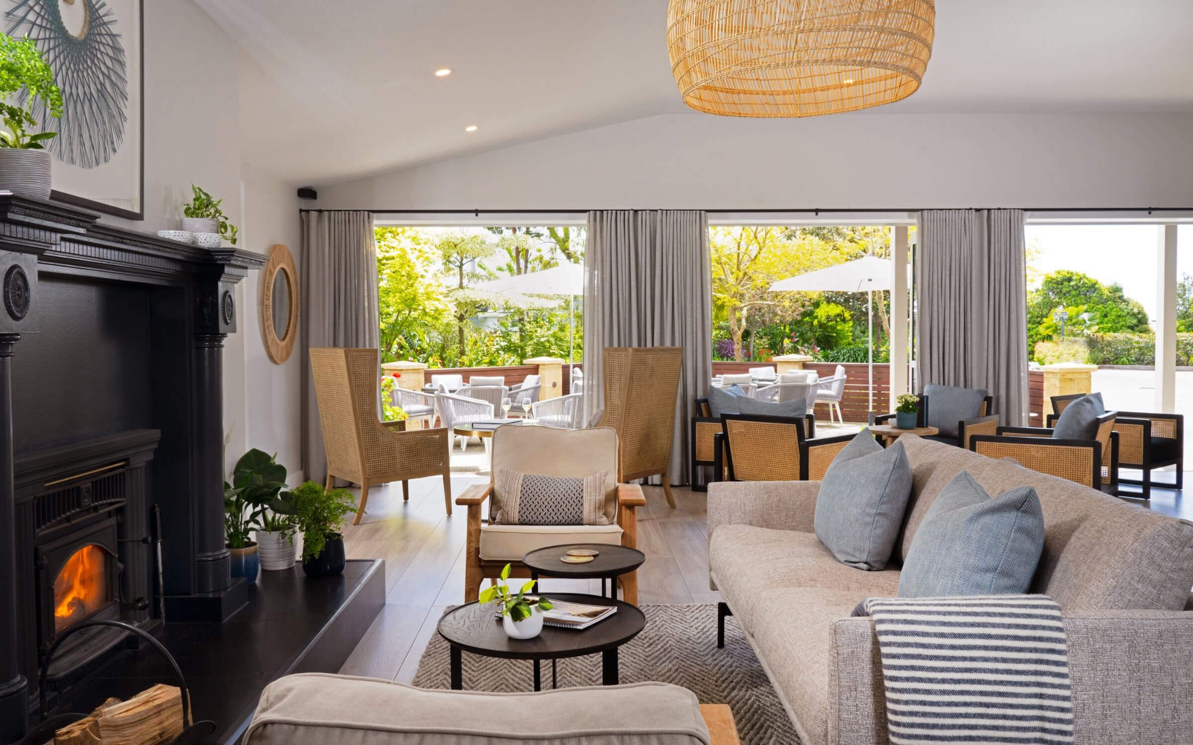 Ratanui Lodge lounge