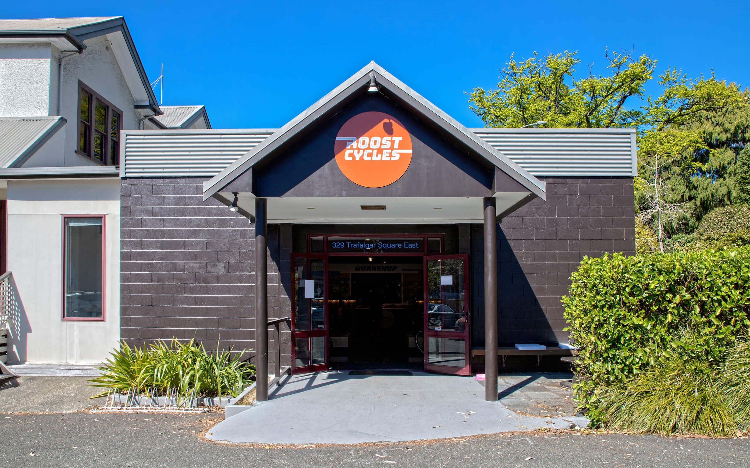 ROOST CYCLES02