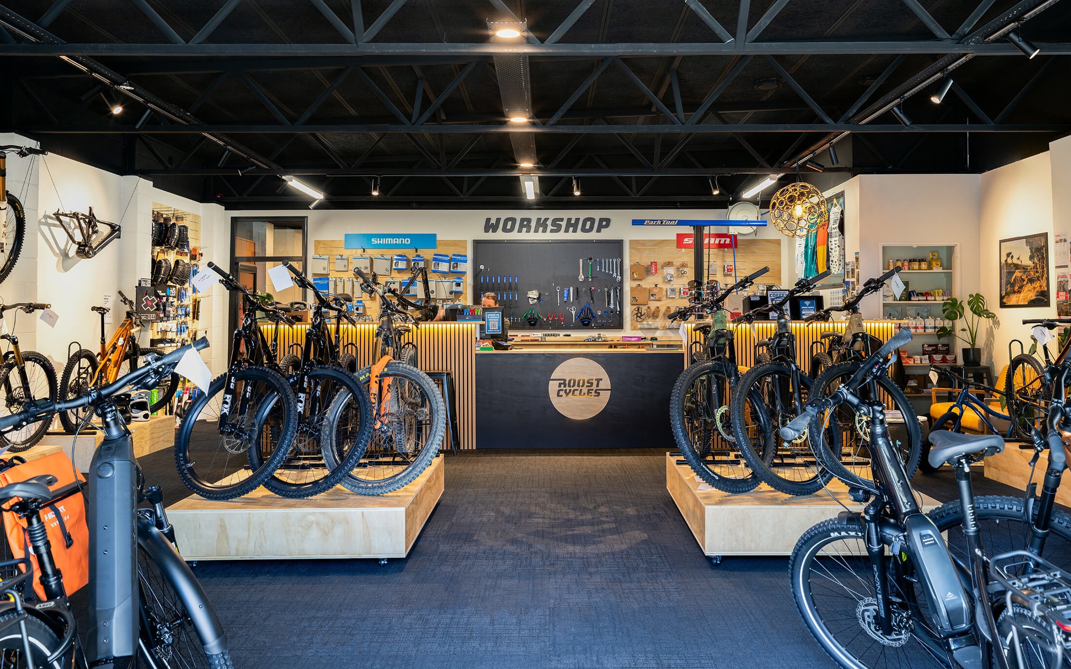 ROOST CYCLES05