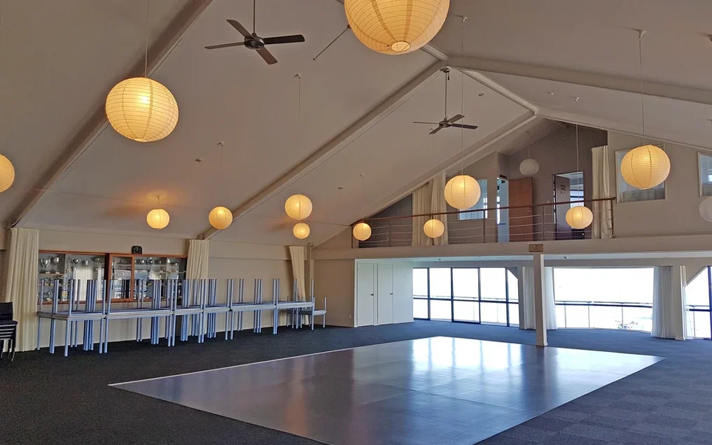 Nelson Yacht Club Aurora Lounge