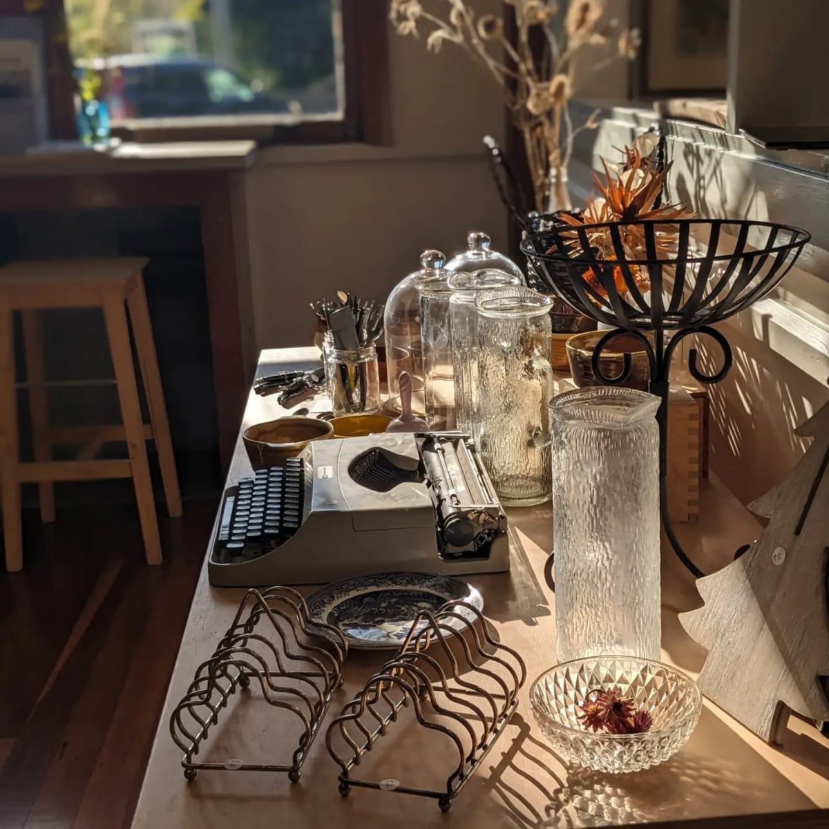 Tasteology Old Post Office gifts and souvenirs