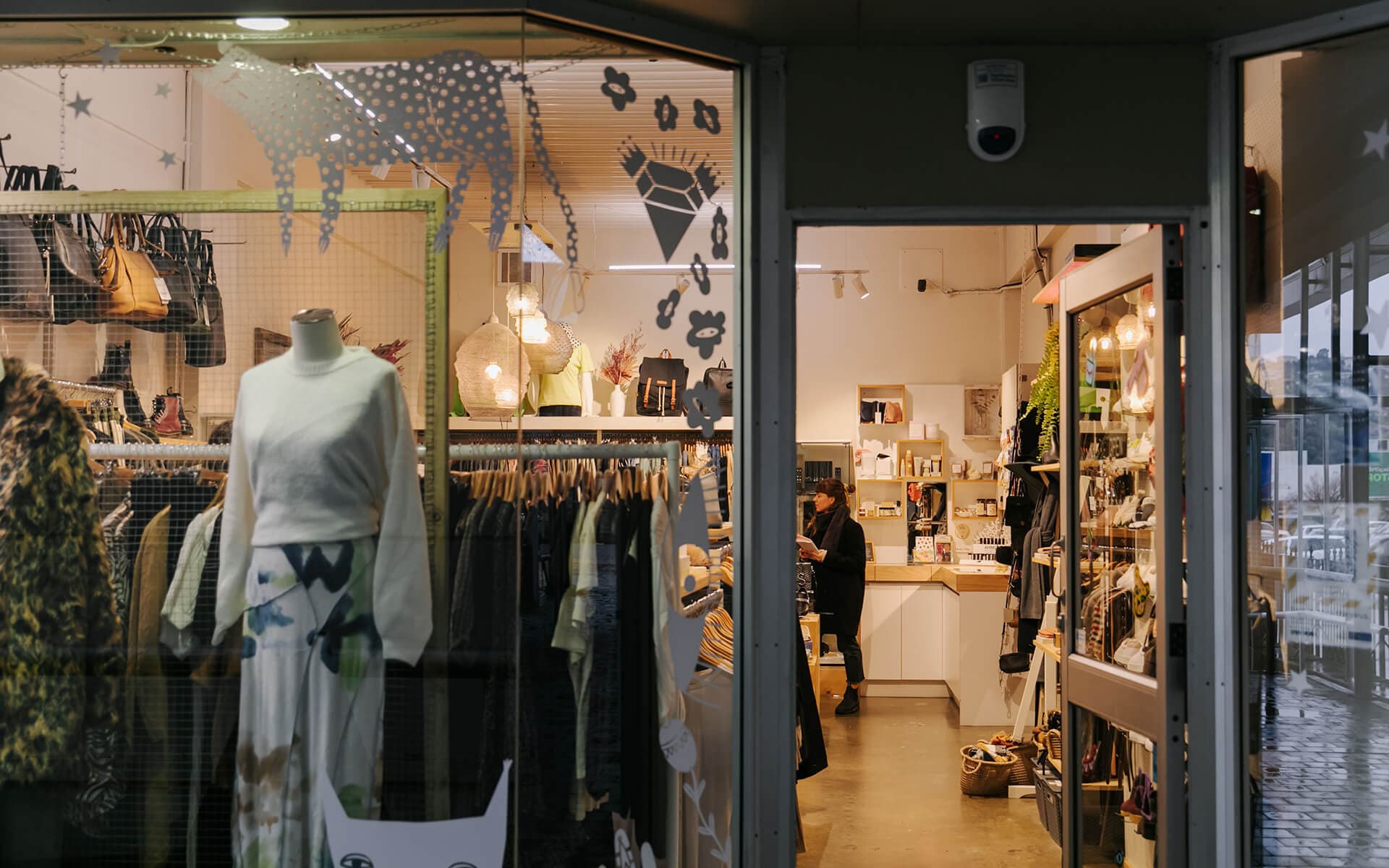 Trouble and Fox by Neat Places 5