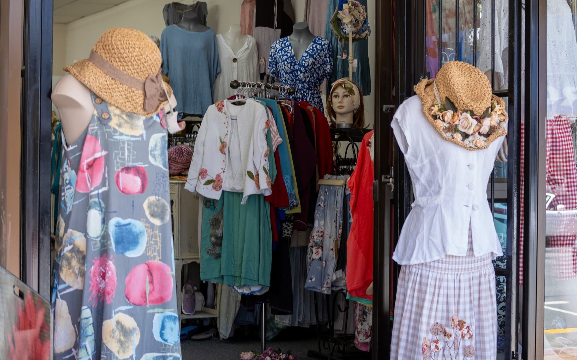 V Designs store horizontal Bridge Street art credit Nelson Tasman