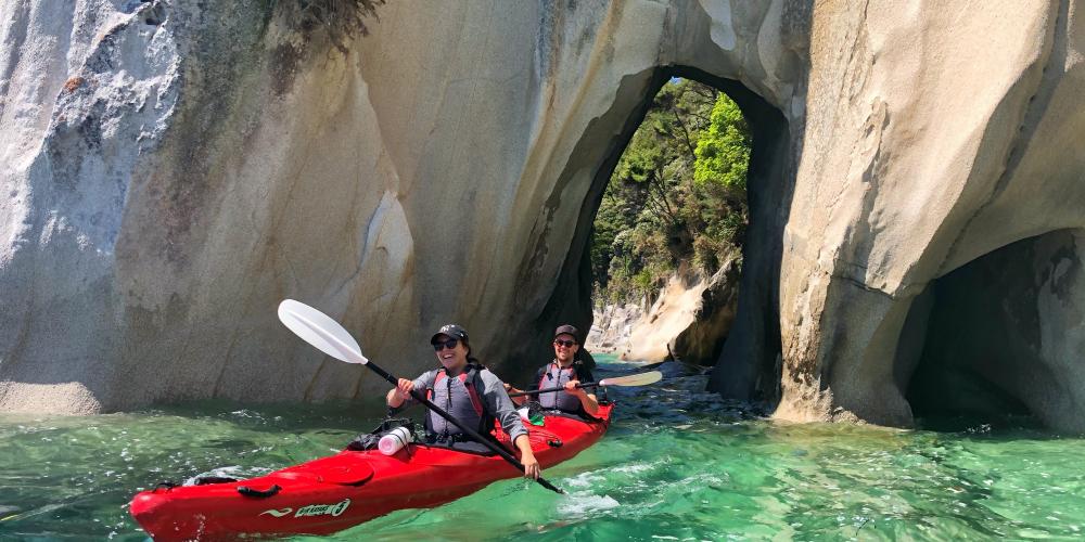 Tonga Arches R&R Kayaks
