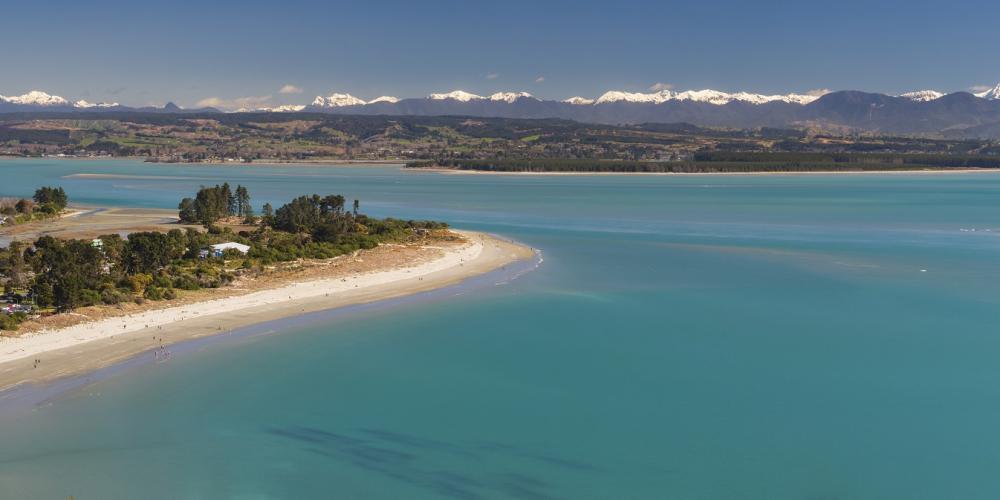 Tahunanui Beach Attractions & Activities in Nelson & Tahunanui New Zealand